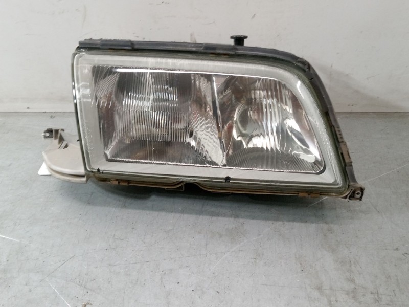 Recambio de faro derecho para mercedes-benz clase c (w202) c 240 (202.026) referencia OEM IAM   