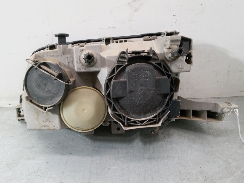 Recambio de faro derecho para mercedes-benz clase c (w202) c 240 (202.026) referencia OEM IAM   