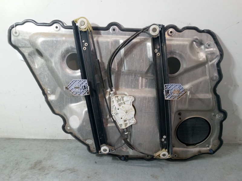 Recambio de elevalunas electrico trasero derecho para audi a8 d3 (4e2, 4e8) 3.0 tdi quattro referencia OEM IAM   