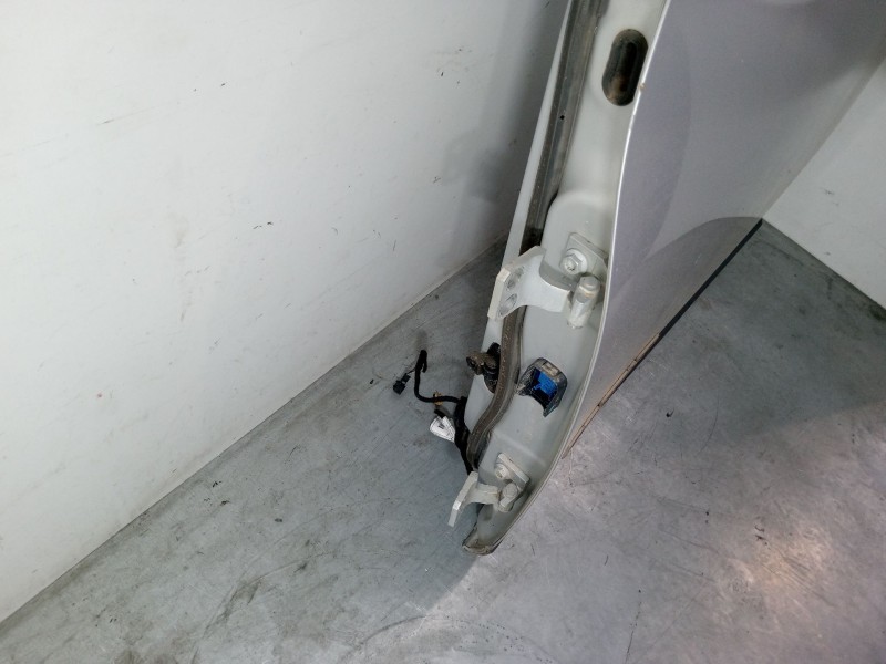 Recambio de puerta delantera izquierda para jeep renegade suv (bu, b1, bv) 1.6 crd referencia OEM IAM   