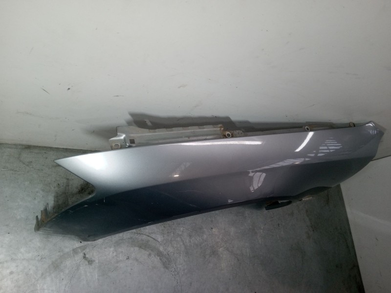 Recambio de aleta delantera izquierda para audi a8 d3 (4e2, 4e8) 3.0 tdi quattro referencia OEM IAM   