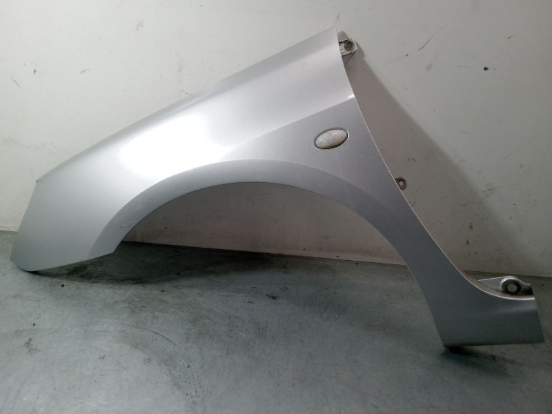 Recambio de aleta delantera izquierda para peugeot 307 sw (3h) 1.6 16v referencia OEM IAM   