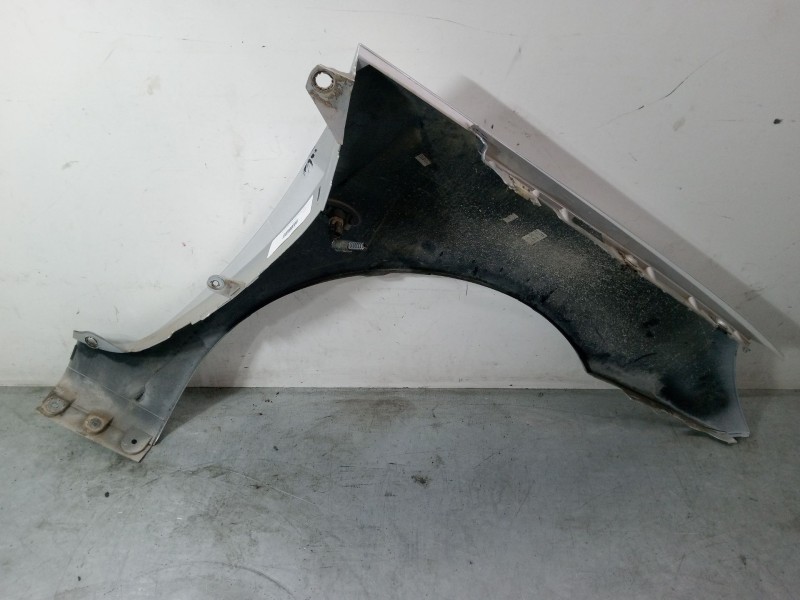 Recambio de aleta delantera izquierda para peugeot 307 sw (3h) 1.6 16v referencia OEM IAM   