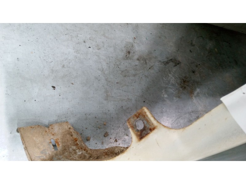 Recambio de aleta delantera izquierda para nissan terrano ii (r20) 2.7 tdi 4wd referencia OEM IAM   