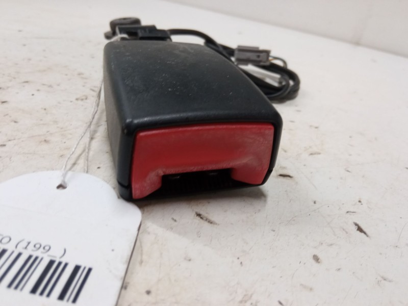 Recambio de anclaje cinturon delantero izquierdo para fiat punto (199_) 1.3 d multijet referencia OEM IAM   