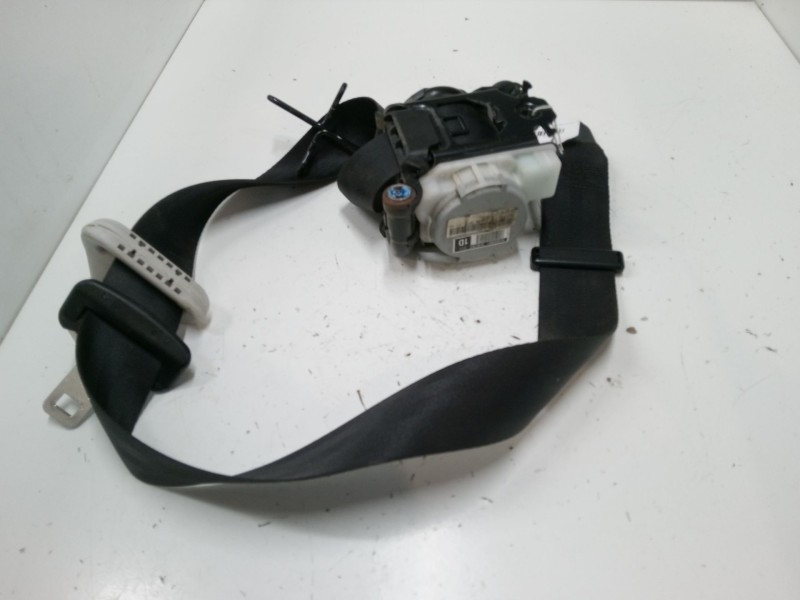 Recambio de cinturon seguridad delantero derecho para peugeot partner tepee 1.6 hdi 90 referencia OEM IAM   