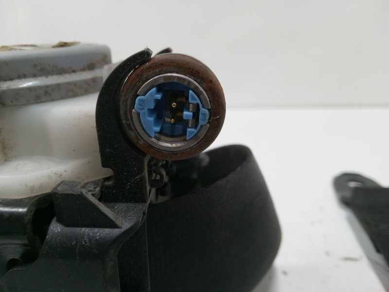 Recambio de cinturon seguridad delantero derecho para peugeot partner tepee 1.6 hdi 90 referencia OEM IAM   