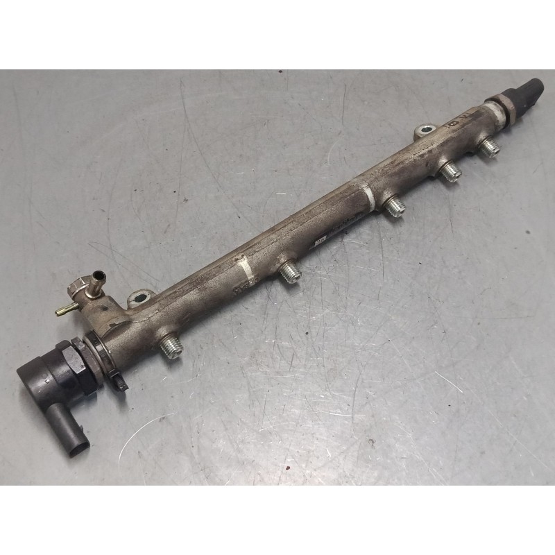 Recambio de rampa inyectora para mercedes-benz clase c coupé (cl203) c 220 cdi (203.708) referencia OEM IAM A6460700295 04452140