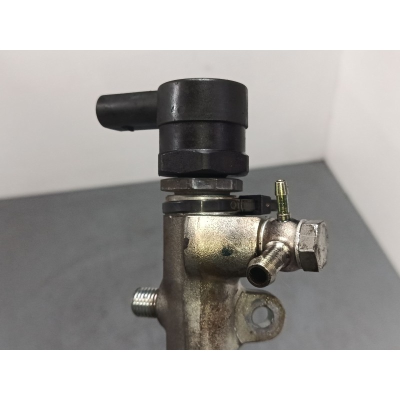 Recambio de rampa inyectora para mercedes-benz clase c coupé (cl203) c 220 cdi (203.708) referencia OEM IAM A6460700295 04452140