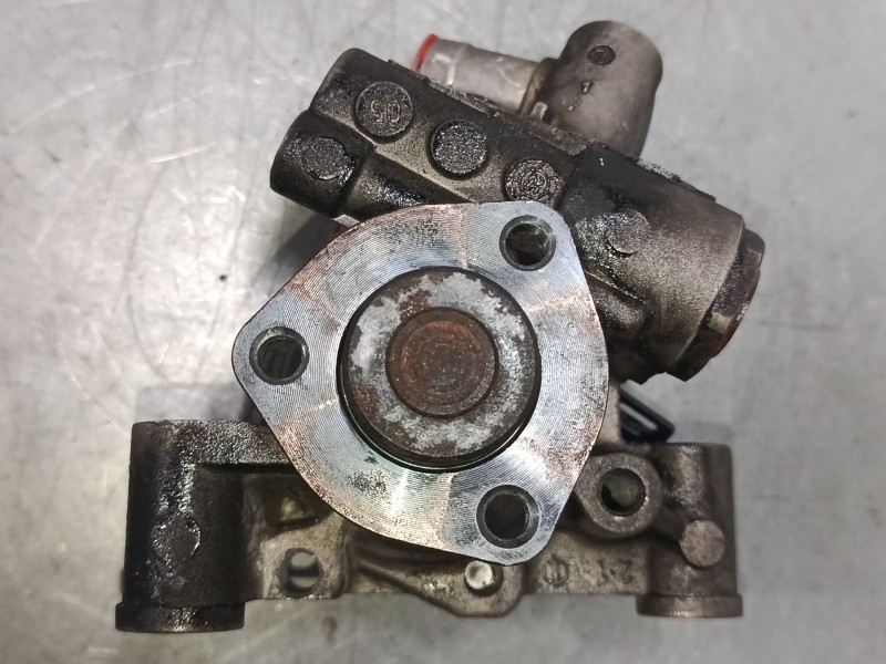 Recambio de bomba direccion para mercedes-benz clase c coupé (cl203) c 220 cdi (203.708) referencia OEM IAM A0044661301  