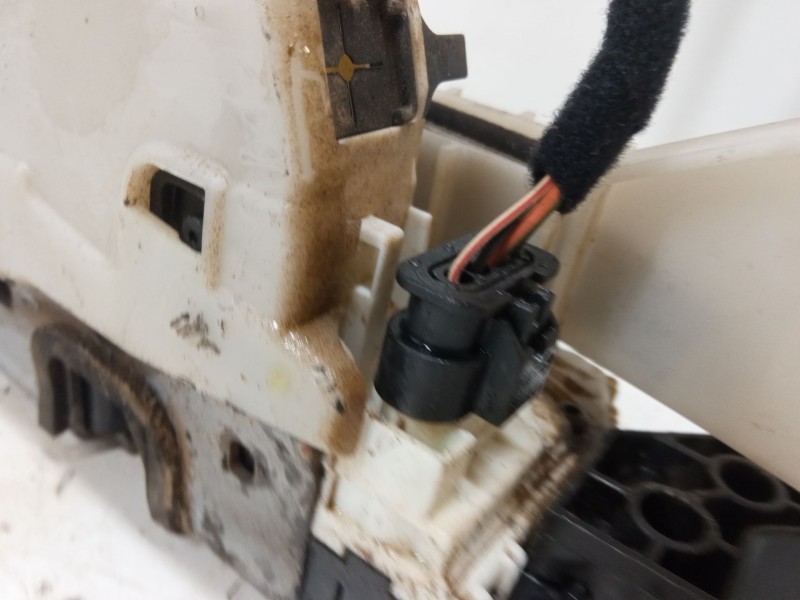 Recambio de cerradura puerta delantera derecha para jeep renegade suv (bu, b1, bv) 1.6 crd referencia OEM IAM   