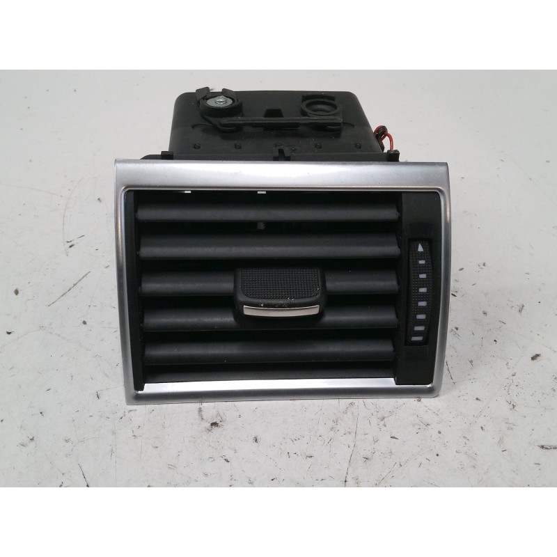 Recambio de aireador central derecho para audi a8 d3 (4e2, 4e8) 3.0 tdi quattro referencia OEM IAM 4E0820952  