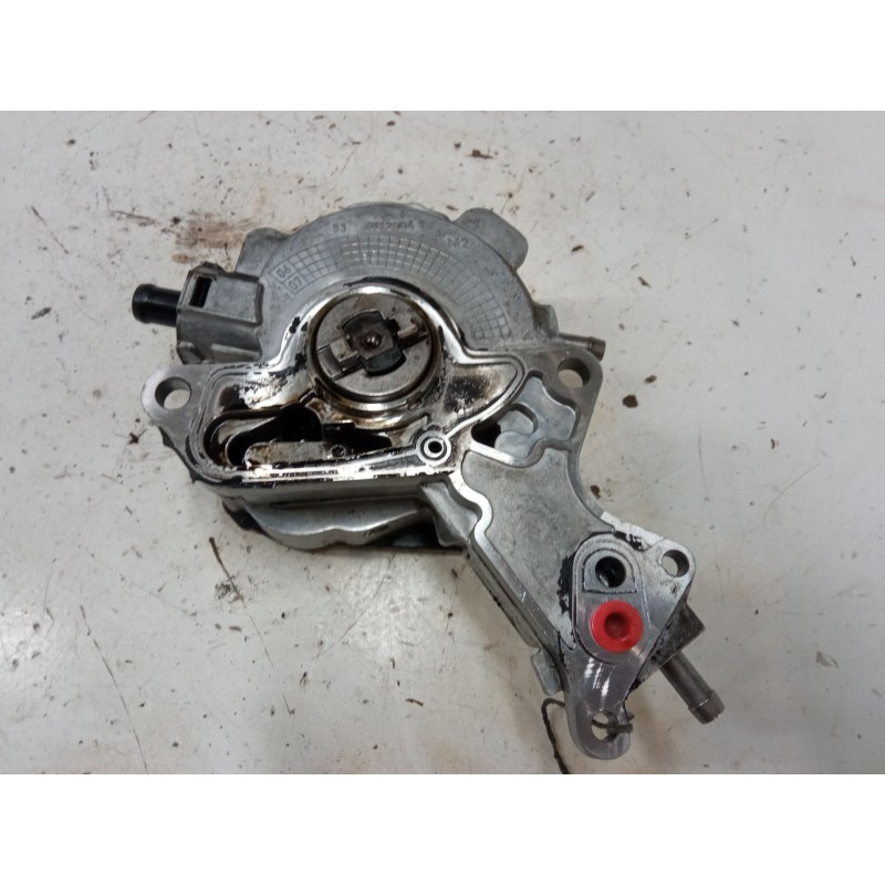 Recambio de depresor freno / bomba vacio para volkswagen polo iv (9n_, 9a_) 1.4 tdi referencia OEM IAM   