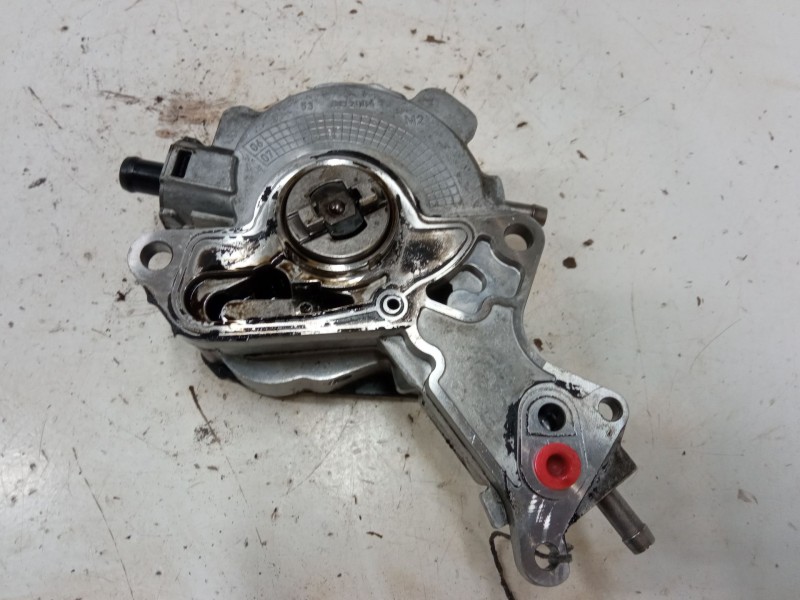 Recambio de depresor freno / bomba vacio para volkswagen polo iv (9n_, 9a_) 1.4 tdi referencia OEM IAM   