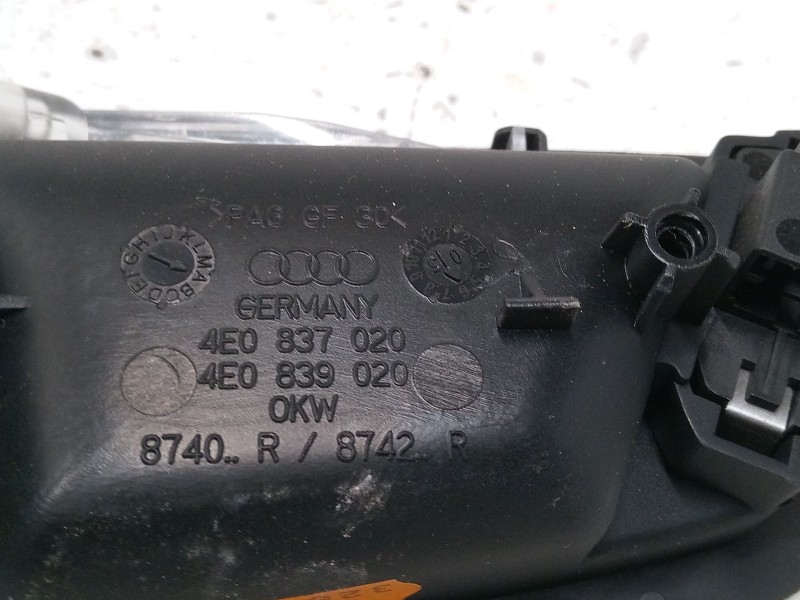 Recambio de maneta interior puerta delantera derecha para audi a8 d3 (4e2, 4e8) 3.0 tdi quattro referencia OEM IAM 4E0837020 4E0