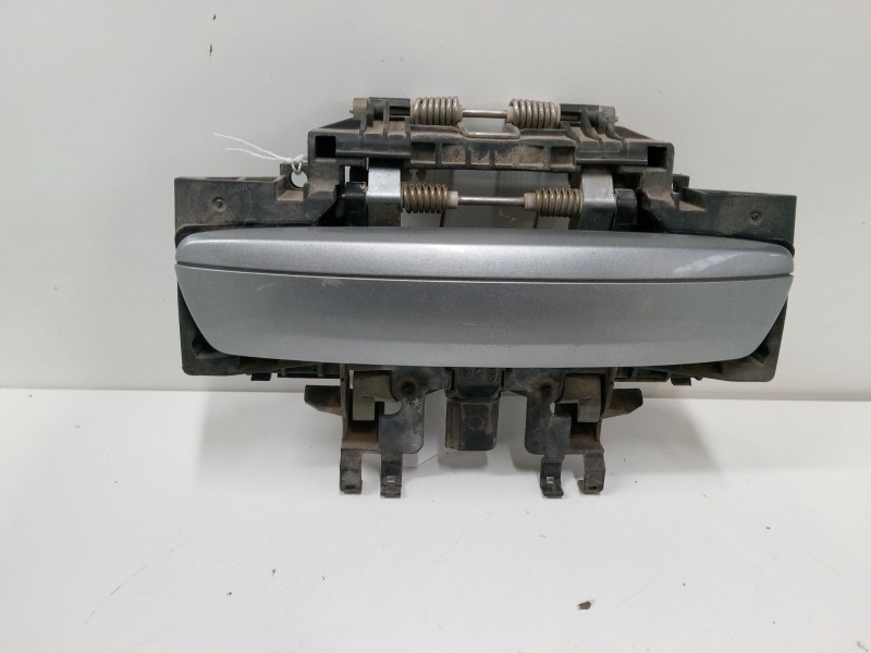 Recambio de maneta exterior puerta delantera derecha para audi a8 d3 (4e2, 4e8) 3.0 tdi quattro referencia OEM IAM 4E0949187  