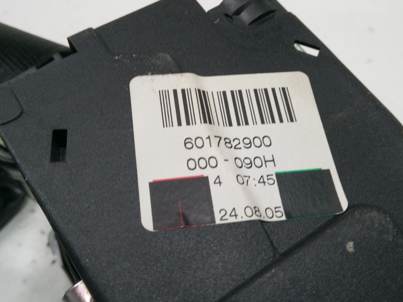 Recambio de cinturon seguridad trasero central para audi a8 d3 (4e2, 4e8) 3.0 tdi quattro referencia OEM IAM 601782900  