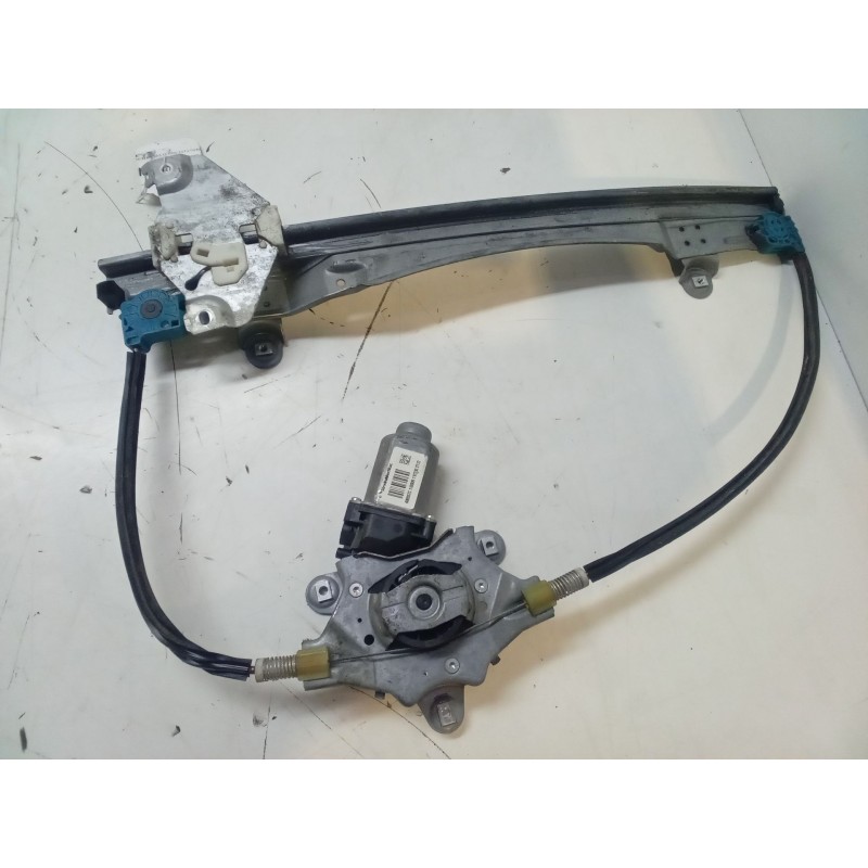 Recambio de elevalunas electrico delantero izquierdo para renault twingo ii (cn0_) 1.2 16v (cn0k, cn0v) referencia OEM IAM L1193