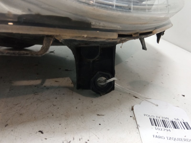 Recambio de faro izquierdo para volkswagen polo iv (9n_, 9a_) 1.4 tdi referencia OEM IAM 89311996  