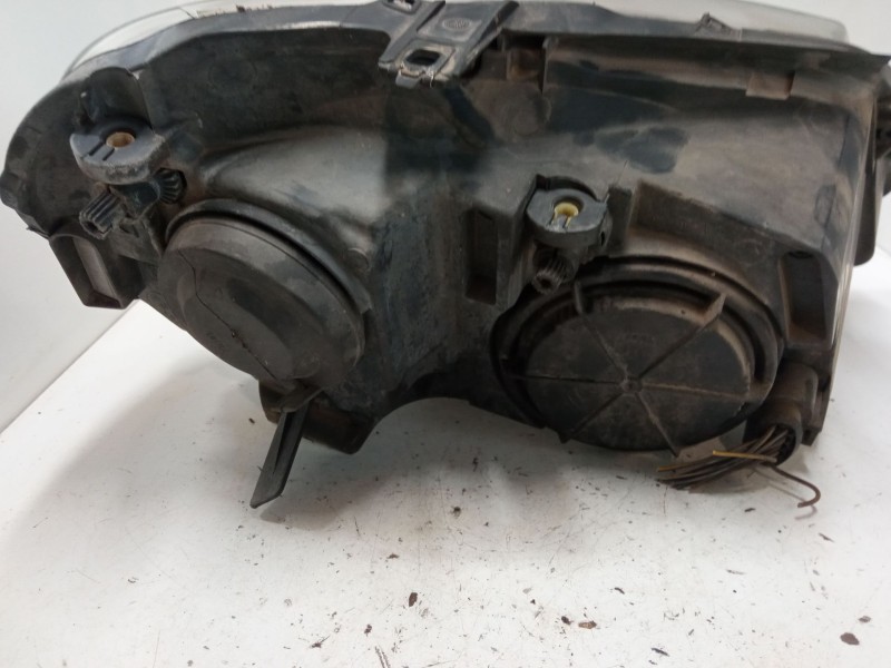 Recambio de faro izquierdo para volkswagen polo iv (9n_, 9a_) 1.4 tdi referencia OEM IAM 89311996  