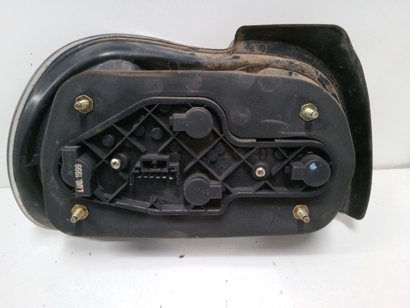 Recambio de piloto trasero derecho para fiat marea (185_) 1.6 100 16v referencia OEM IAM   