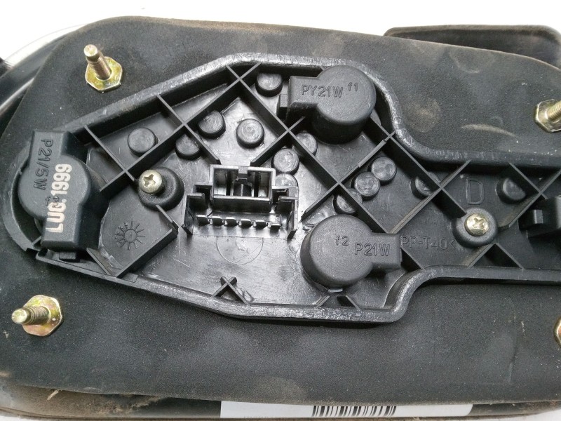 Recambio de piloto trasero derecho para fiat marea (185_) 1.6 100 16v referencia OEM IAM   