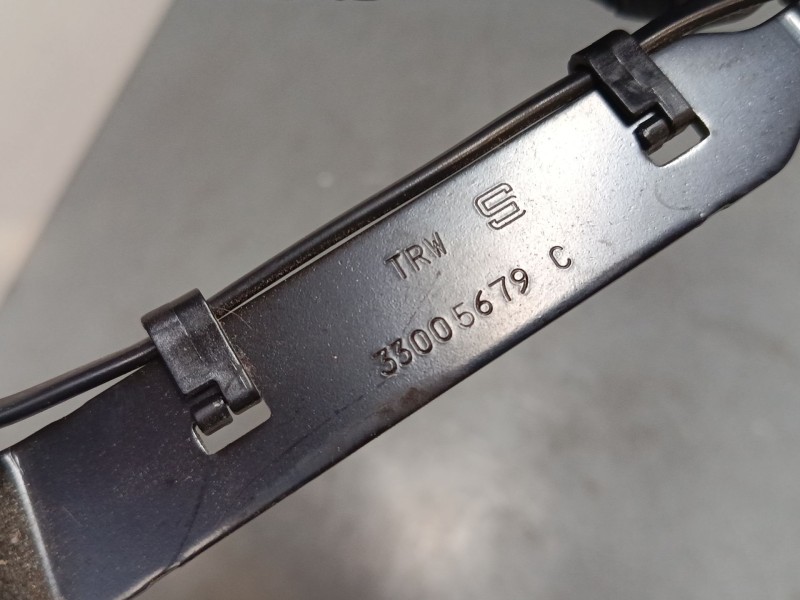 Recambio de anclaje cinturon delantero izquierdo para skoda fabia ii (542) 1.2 referencia OEM IAM   