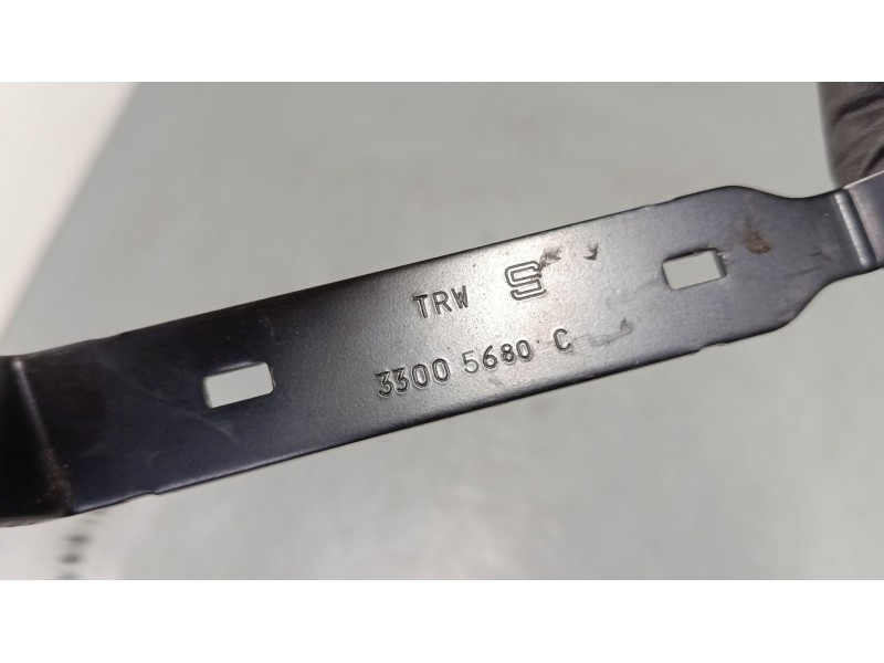 Recambio de anclaje cinturon delantero derecho para skoda fabia ii (542) 1.2 referencia OEM IAM 5J0858472QVZ  