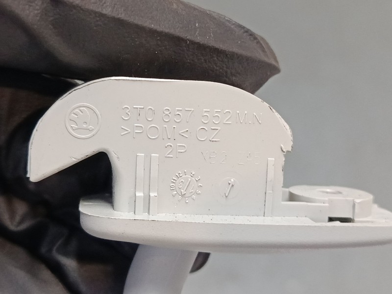 Recambio de parasol derecho para skoda fabia ii (542) 1.2 referencia OEM IAM 3T0857552  