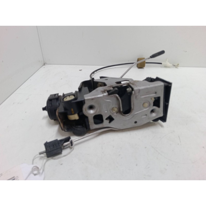 Recambio de cerradura puerta delantera derecha para mercedes-benz clase a (w168) a 190 (168.032, 168.132) referencia OEM IAM   