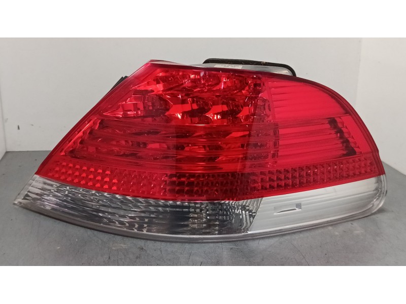 Recambio de piloto trasero derecho para bmw 7 (e65, e66, e67) 730 i, li referencia OEM IAM 63216937236  