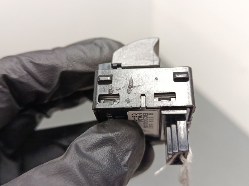 Recambio de mando elevalunas trasero derecho para bmw 7 (e65, e66, e67) 730 i, li referencia OEM IAM 8379597  