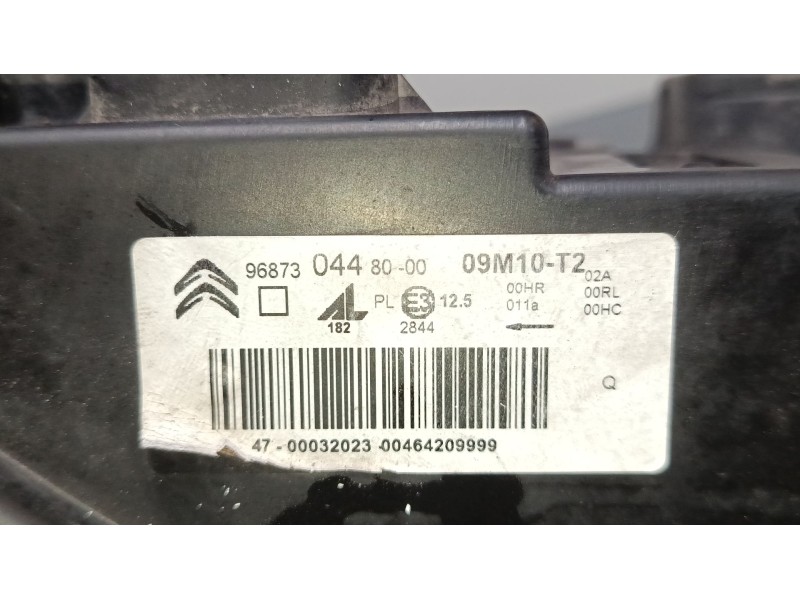 Recambio de faro derecho para citroën c4 ii (nc_) 1.6 vti 120 referencia OEM IAM 9687304480  