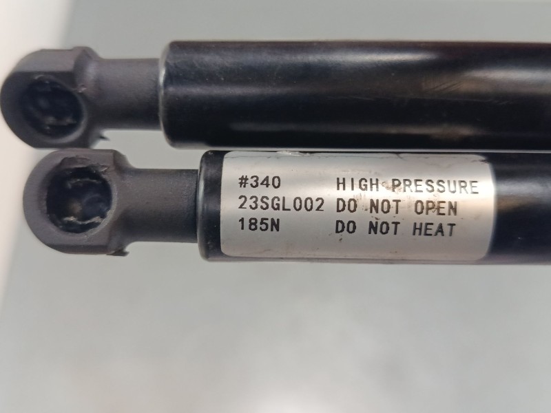 Recambio de amortiguadores capo para lexus is ii (_e2_) 220d (ale20) referencia OEM IAM 23SGL002  