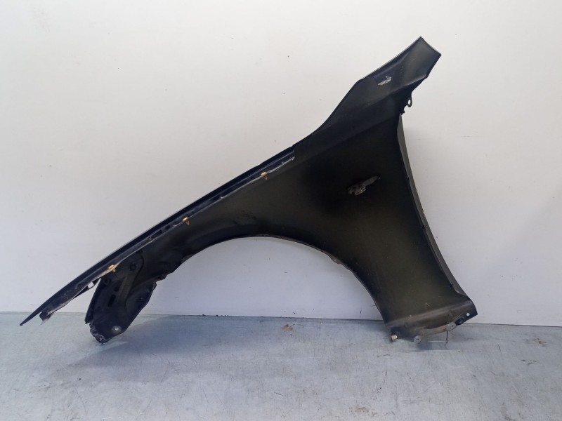 Recambio de aleta delantera derecha para lexus is ii (_e2_) 220d (ale20) referencia OEM IAM 5380153050  
