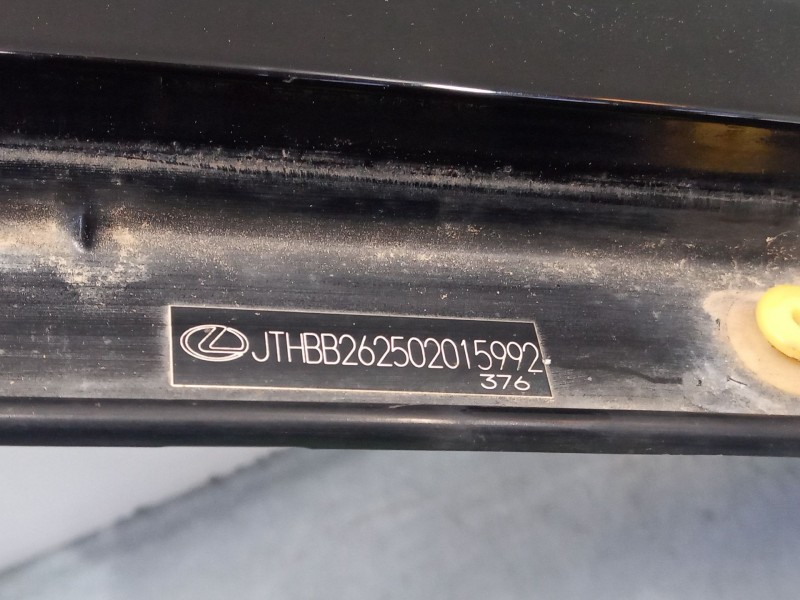 Recambio de aleta delantera izquierda para lexus is ii (_e2_) 220d (ale20) referencia OEM IAM 5380253050  