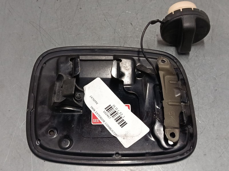 Recambio de tapa exterior combustible para lexus is ii (_e2_) 220d (ale20) referencia OEM IAM 7735053050  