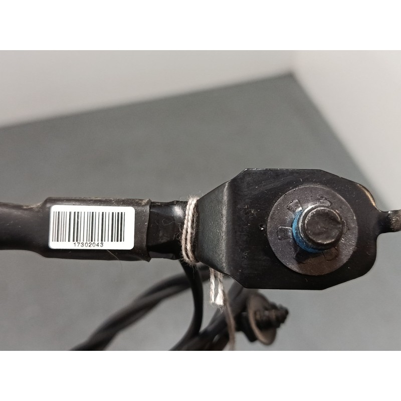 Recambio de anclaje cinturon delantero izquierdo para ford c-max ii (dxa/cb7, dxa/ceu) 1.0 ecoboost referencia OEM IAM   