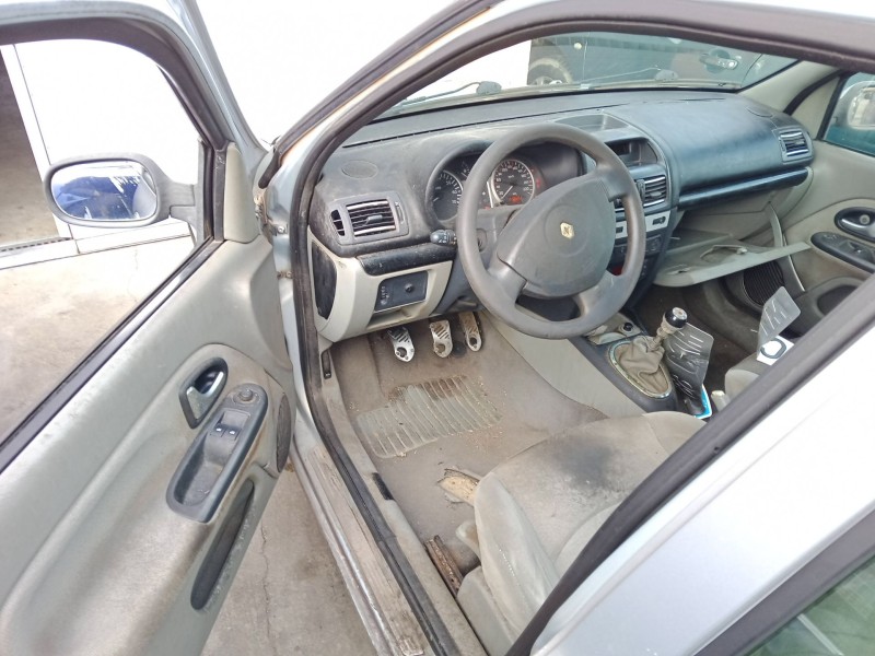 renault clio ii (bb_, cb_) del año 2003