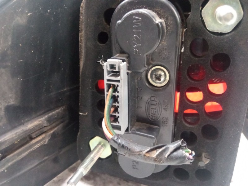 Recambio de piloto trasero derecho para ford s-max (wa6) 2.0 tdci referencia OEM IAM   