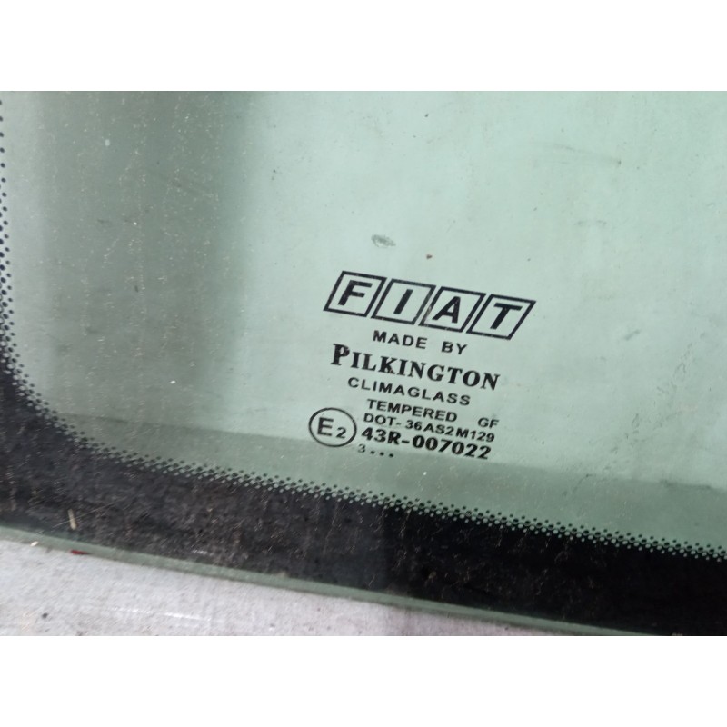 Recambio de luna trasera izquierda para fiat punto (188_) 1.2 60 (188.030, .050, .130, .150, .230, .250) referencia OEM IAM   