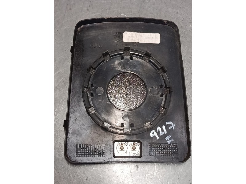 Recambio de cristal retrovisor izquierdo para renault master ii furgoneta (fd) 2.5 d referencia OEM IAM 7701039698  