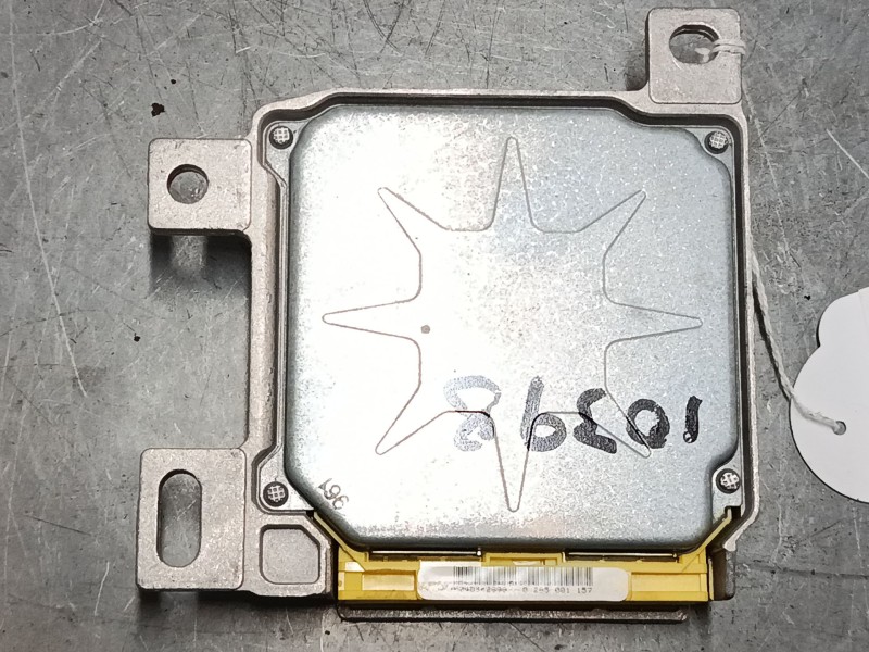Recambio de centralita airbag para renault clio ii (bb_, cb_) 1.4 (b/cb0c, b/cb0s) referencia OEM IAM 7700428310 0285001157  