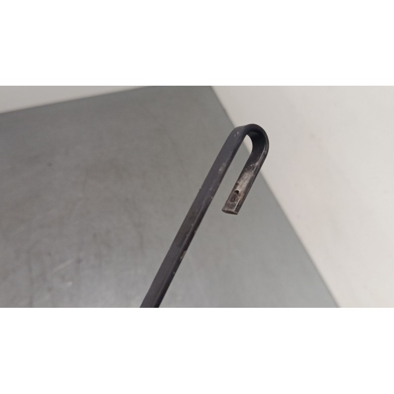 Recambio de brazo limpia delantero derecho para fiat panda / panda classic (169_) 1.2 (169.axb11, 169.axb1a) referencia OEM IAM 