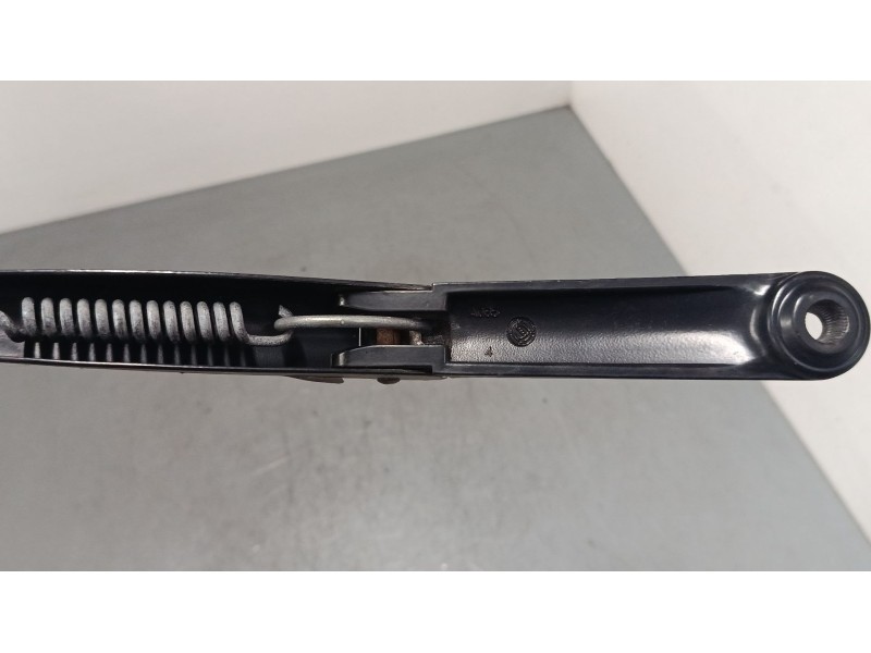 Recambio de brazo limpia delantero izquierdo para fiat panda / panda classic (169_) 1.2 (169.axb11, 169.axb1a) referencia OEM IA