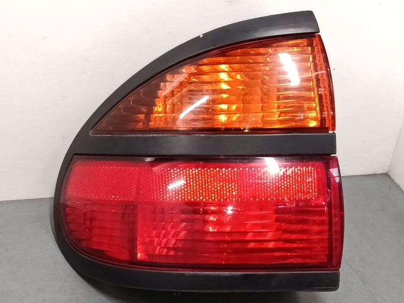 Recambio de piloto trasero izquierdo para renault laguna i (b56_, 556_) 2.2 dt (b569) referencia OEM IAM 7700420122  