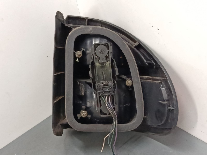 Recambio de piloto trasero izquierdo para renault laguna i (b56_, 556_) 2.2 dt (b569) referencia OEM IAM 7700420122  