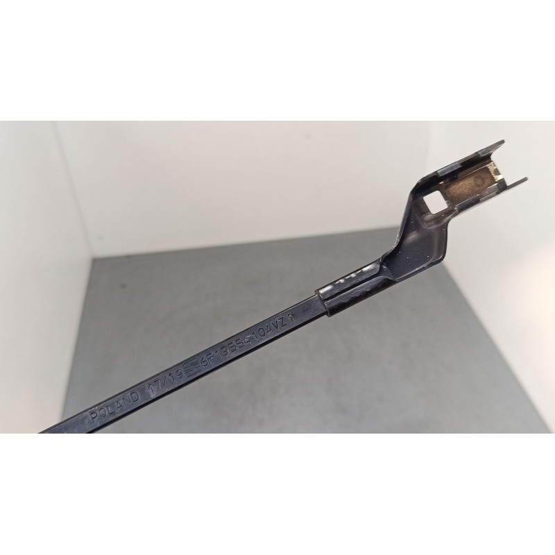 Recambio de brazo limpia delantero derecho para seat ibiza v (kj1, kjg) 1.0 mpi referencia OEM IAM 6F1955409VZ1  