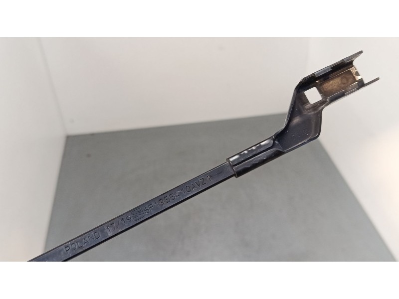 Recambio de brazo limpia delantero derecho para seat ibiza v (kj1, kjg) 1.0 mpi referencia OEM IAM 6F1955409VZ1  