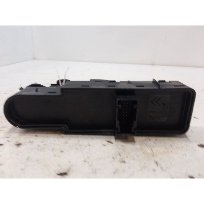 Recambio de mando elevalunas delantero izquierdo para citroën c4 ii (nc_) 1.6 hdi 90 referencia OEM IAM 96657055ZD  